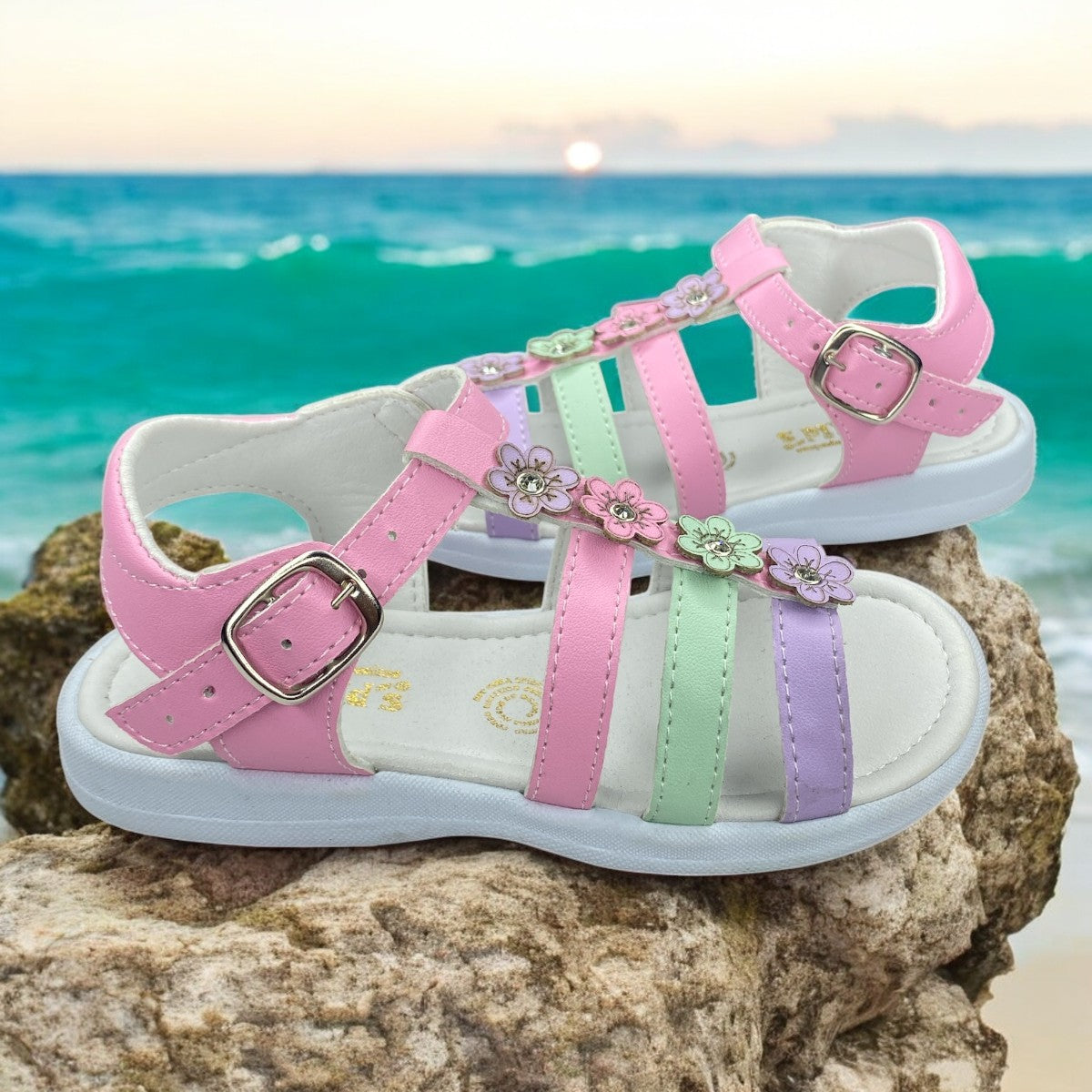 Huaraches Blancos Niña, Estilo Fresco Y Versátil